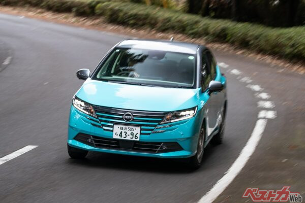 e-POWERによるムリのない発進や加速で運転の心地よさを提供してくれるのがノートだ