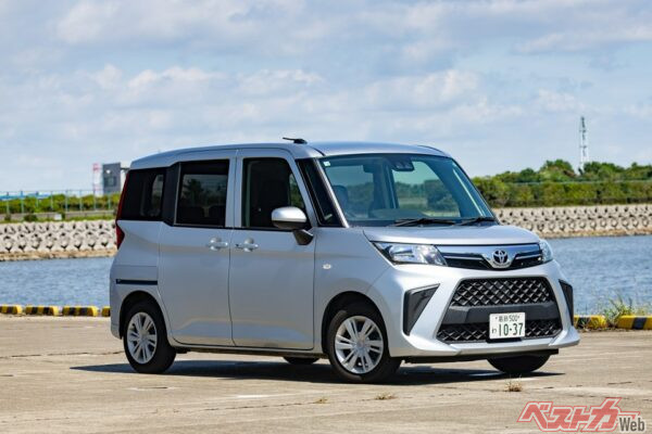 ルーミーはわずかにソリオより最小回転半径が小さい
