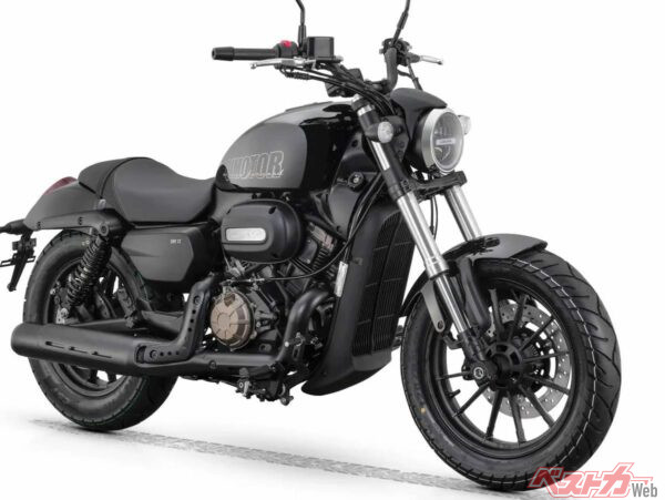 【新車】125ccVツイン搭載！QJMOTOR新型「SRV12」日本発売 価格は57万8000円