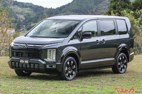 2023年のジャパンモビリティショーで次期型のコンセプトカーを発表したが、現行型もまだまだ元気