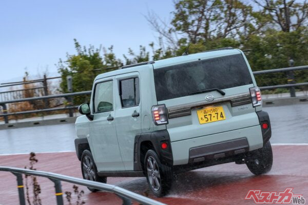 燃費も比較的良く、走行性能も十分で軽としてはかなり楽しめるクルマだ