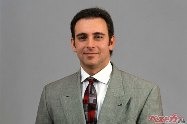 マーク・フィールズ氏は38歳で社長に就任し、2年半の間「Change or Die（変革か破滅か）」と訴え続けた。その姿に毛籠氏は共感したという