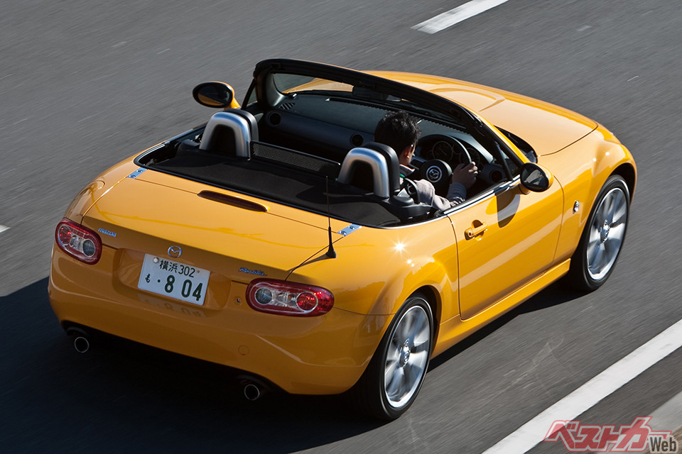 00_used_roadster_3rd_head.jpg?