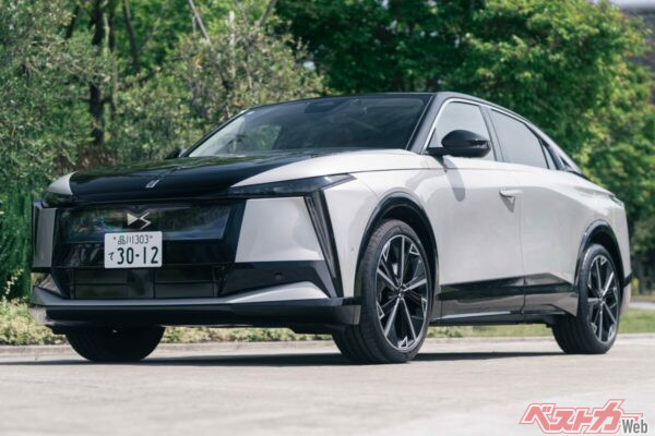 見た目もスタイリッシュで機能も未来的要素満載のN°8