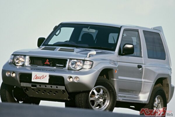 【独自入手】新型パジェロの3連メーター常時表示可能!?　デジタルでもこだわりは普遍
