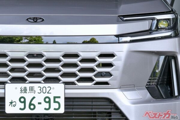 ハイブリッドと実質25万円差!!　HVオーナーが嫉妬する新型RAV4 PHEVって何がスゴい!?!?