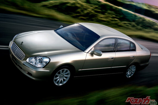 エンジン:VK45DE(NEO)(4.5L・V8)最高出力:280ps 10・15モード燃費:9km/L 中古車相場:総額60万~240万円