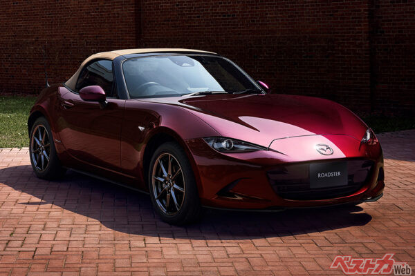 1.5L直4、最高出力136ps／最大トルク15.5kgm　新車価格：289.85万～367.95万円