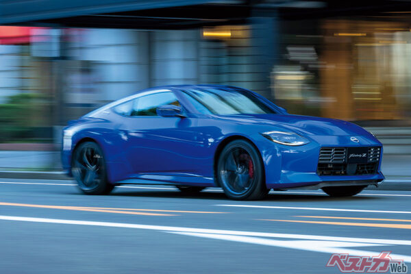 3L・V6ターボ、最高出力405ps／最大トルク48.5kgm　新車価格：549.78万～935.22万円