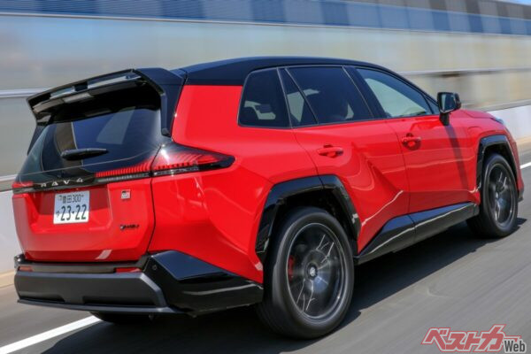 見た目だけのドレスアップじゃない!?　サスのメーカーまで変えてきたRAV4 GRスポーツの「味変」要素！