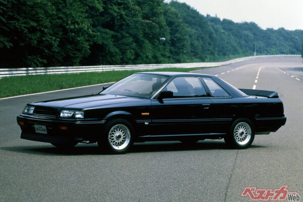GTS-R（210ps/25.0kgm）は1987年にグループAのホモロゲ取得用に800台が限定販売された