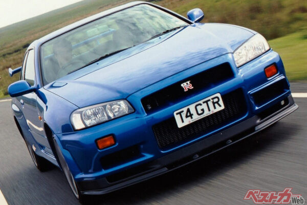 R34はなぜ今こんなに人気!? R33の反省を生かした原点回帰！ 最後の「RBスカイライン」魅了とは