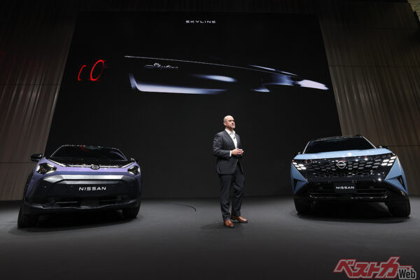 ついに「新型スカイライン」正式予告！ 丸型4灯テールと6速MT復活でファン歓喜!?