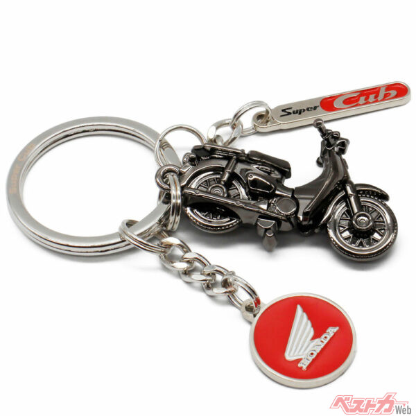 完売モデルが待望の復活!! スーパーカブのBLACKキーチェーンを今度こそゲット!!