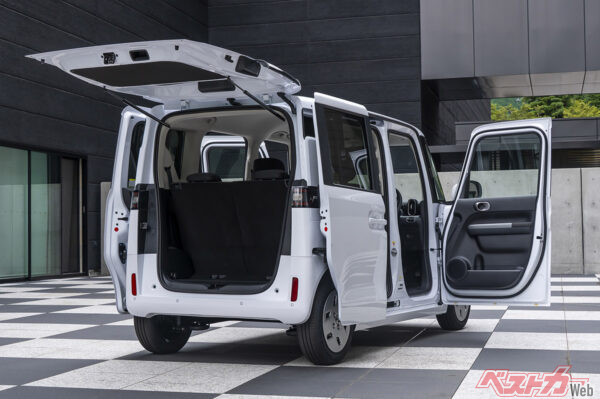 4枚すべての窓に挟み込み防止!!　BYDラッコが家族の「ヒヤリ」に本気すぎる!!