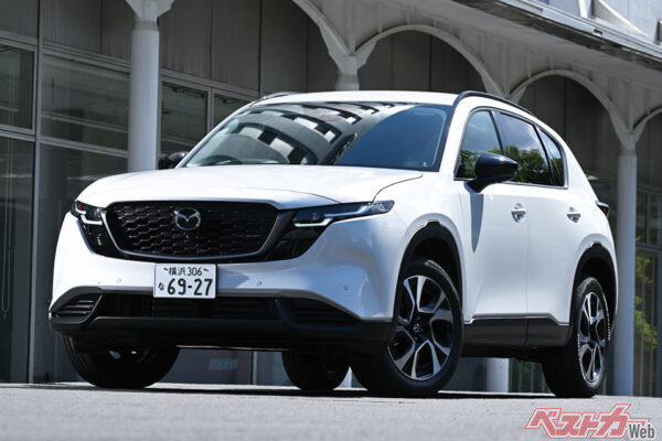軽自動車と違って、決まったサイズ枠のないミドルサイズSUV。性能、デザイン、パワートレーンまで十車十色で面白い