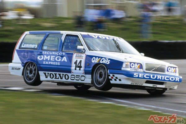 ボルボ 850エステート（BTCC）。“空飛ぶレンガ”の再来と話題になった850エステート。1994年のみの参戦で最高リザルトは5位