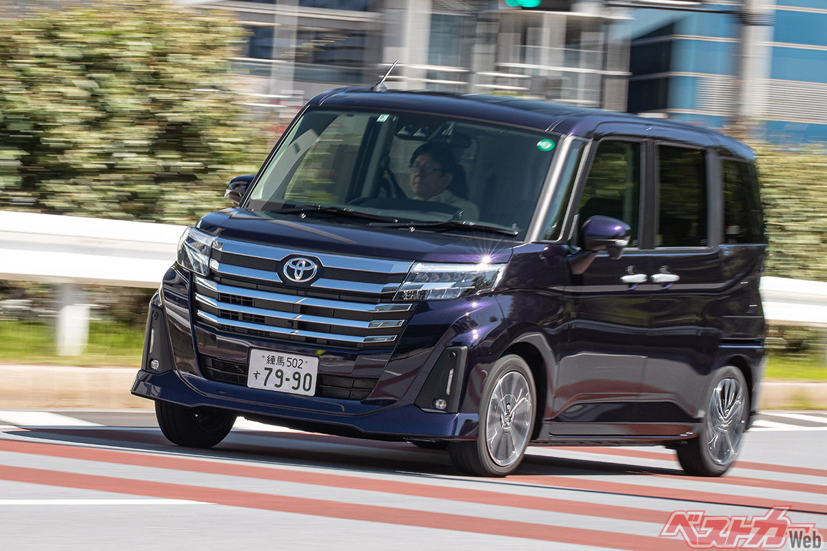 改良で激変！ 全車標準化された9インチディスプレイオーディオが爆安