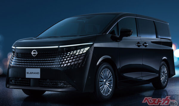 新型エルグランド「VIP」。大黒ふ頭が似合いそう