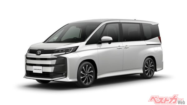 2026年の一部改良では、ハイブリッド専用化やデザイン刷新、新グレード追加、メーター大型化などを実施