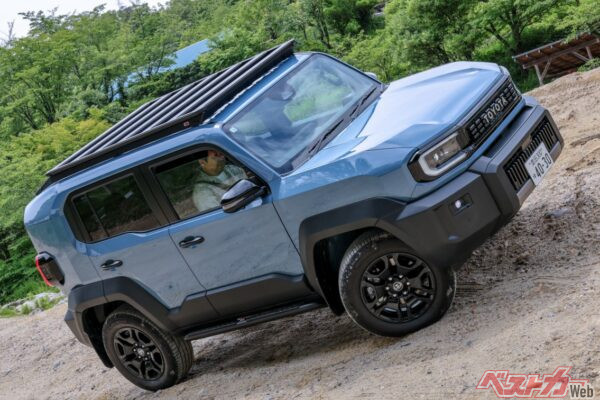 「450万円」でも即完売級!? 新型「ランドクルーザーFJ」に注文殺到！ “本格派SUV”が売れるワケ