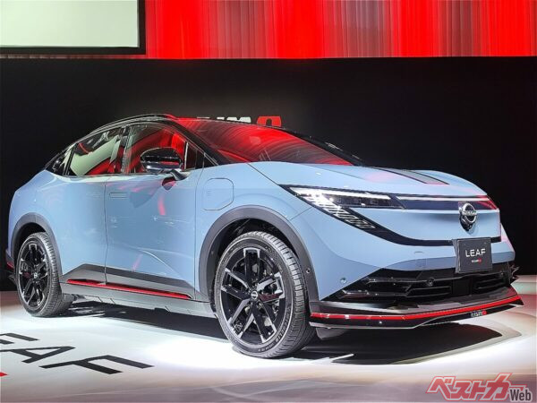 ド迫力の新型リーフNISMOを実車で見た！ 専用チューンの走りで660万1100円から!!