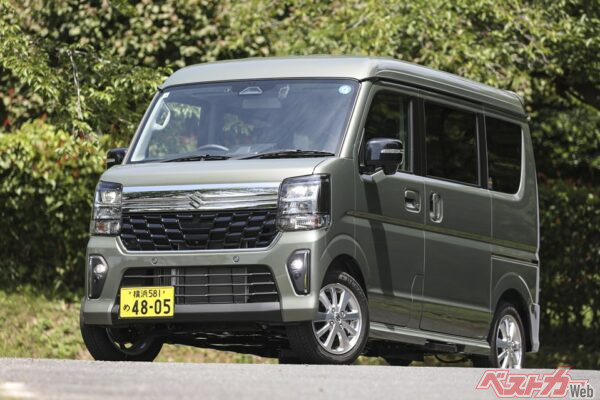 エブリイワゴンはその居住性が高いのはもちろん、軽自動車である経済性の良さもうれしい