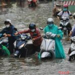 【海外新車】冠水路にも強いスクーター！ ヤマハ・ベトナムが新型「GEAR 125 ハイブリッド」を発表 〈水没時の対処法も解説〉