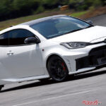 「パワーか軽さ」あなたはどっち!? 爆速4WD「GRヤリス」と超軽量「ロードスター990S」！ 走る楽しさを極めた2台