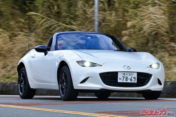 マツダ ロードスター990S（特別仕様車・2021年12月発売）。1.5L・NAエンジンと6MTを搭載するFRオープンスポーツ。990Sは車重1t未満にこだわった特別仕様車。289.3万円（発売時）