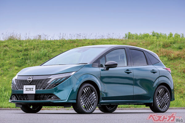 日産 ノートオーラ（2021年8月発売）。1.2L e-POWER専用車。滑らかな加速と上質な内外装が特徴。FFと4WDで282.15万〜319.88万円。353.1万円のNISMOもあり