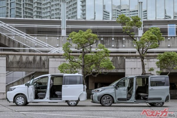 フリードとシエンタでは、フリードの方が前席ドアの広く角度が大きいようだ