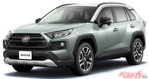 新型登場で“旧型”が買い時に！　今こそ狙うべき先代中古車