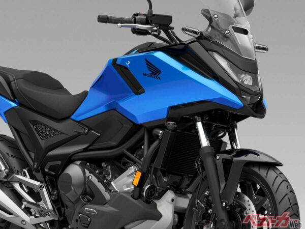 【海外】ホンダ2027年新型「NC750X」は新色メタリックブルーとマッドグレーが追加！