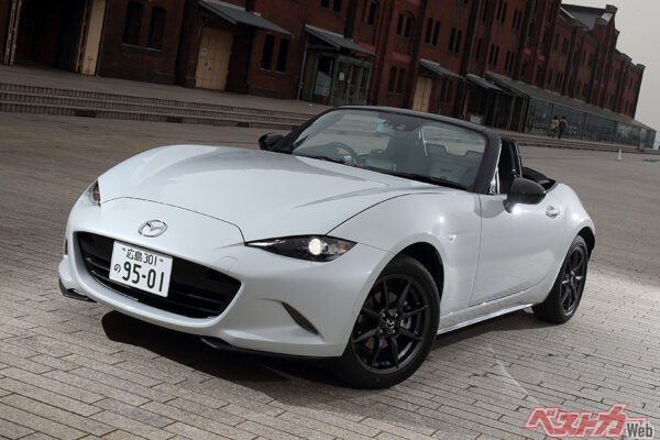 マツダ ロードスター（2015年登場／約11年）。登場から10年以上が経過するがデザインの大きな変更はない