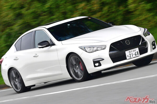 いま「スカイライン」が65万円から!? 405馬力の400Rも存在！ 中古で狙うなら2019年以降が本命