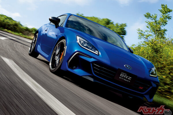 スバル BRZ（現行型）　中古車相場：総額250万～530万　もちろんGR86でもいいのだが、スバルのほうがなんとなくポルシェっぽい？