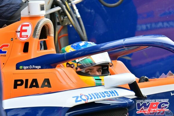 2025年の第10戦で初優勝を飾ったイゴール・オオムラ・フラガ。F1でも活躍する角田裕毅やリアム・ローソンと鎬を削っていたことも。コロナ禍などの不運もあったが活動拠点を日本に移し目覚ましい活躍を見せる