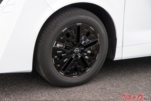新型エルグランドの足まわり