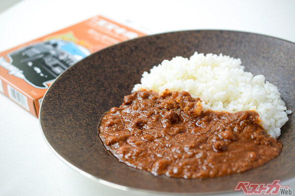 「クルマ屋のカレー」がJAL機内食に!? インドで愛されたスズキの味が国際線全路線へ