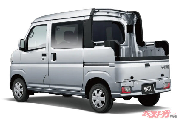 ダイハツ ハイゼットデッキバン（143万〜172万7000円）。全長×全幅×全高＝3395×1475×1890mm、ホイールベース＝2450mm、出力＝46ps/6.1kgm、WLTCモード燃費＝15.6km/L（G）