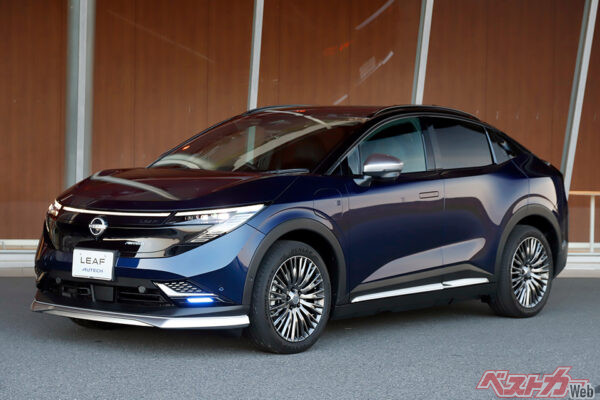 日産 リーフ オーテック（616万2200〜651万3100円）。全長×全幅×全高＝4385×1810×1550mm、ホイールベース＝2690mm、出力＝218ps/36.2kgm、一充電走行距離＝685km