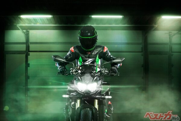 怪物バイク「カワサキZ H2 SE」登場!! 電子制御サスで進化した最強ハイパースポーツ