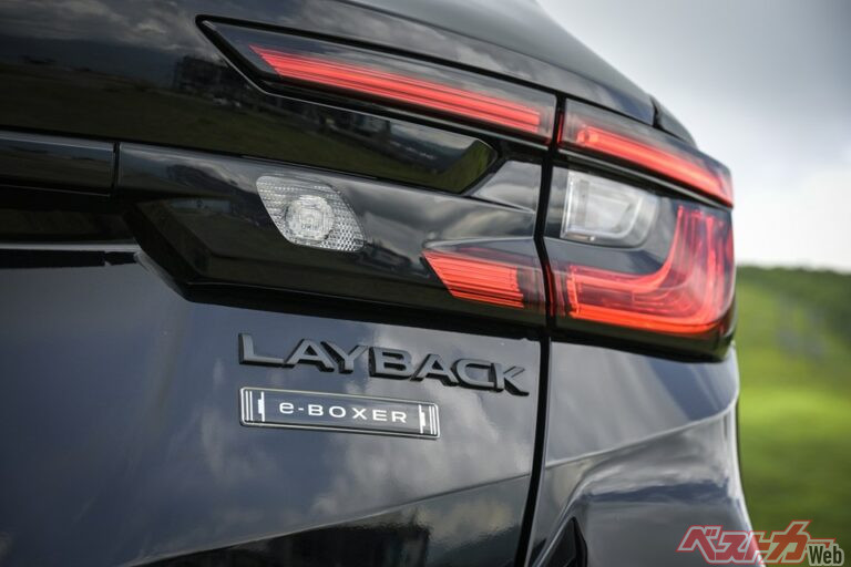 えええ、後席リクライニング機能なしのまさか!!　新型レヴォーグレイバックS:HEVの後席の快適機能を犠牲にしたワケ