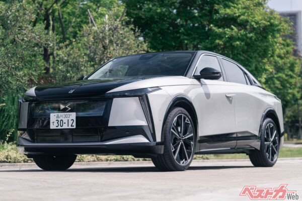 キラキラなのに嫌みじゃない!? “フランスの美意識”全開の新型「DS ナンバー8」が想像超えだった！
