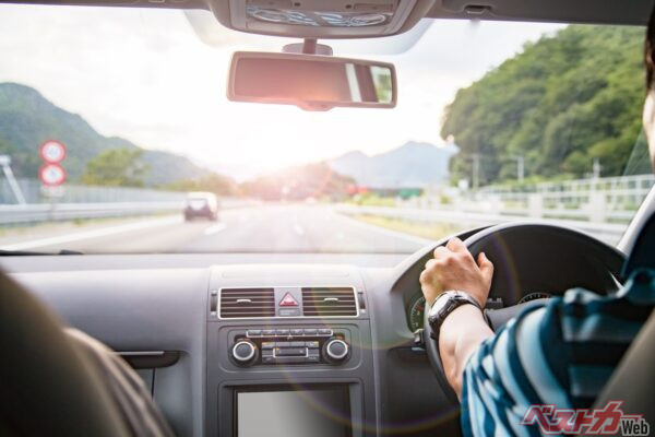 クルマ購入前に“最低2回”試乗すべき理由！ 後悔しないディーラー試乗の極意とは
