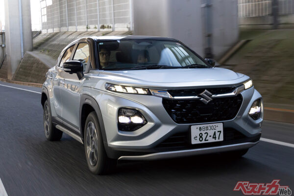 コスパ第1位はスズキ フロンクス。ナビや先進安全機能など全部入りのワンプライス設定。この質感と装備で250万円台は破格の安さといえる
