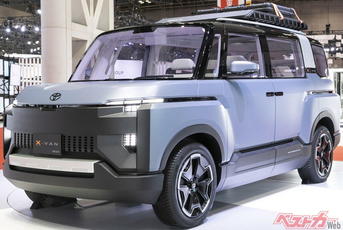 ジャパンモビリティショー2023で世界初公開された「X-VAN GEAR CONCEPT」。ミニバンの広い室内とSUVの力強いスタイルを組み合わせた次世代キャブワゴンとして提案された