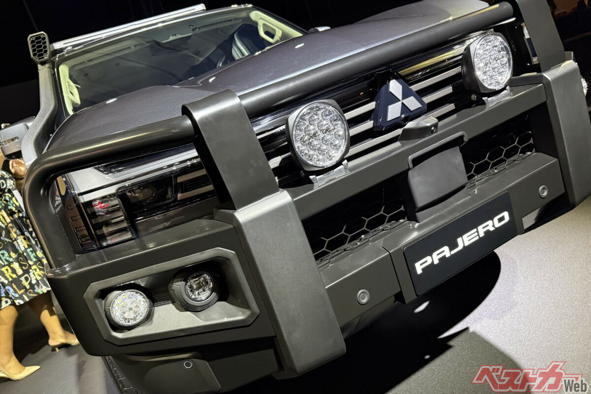 めちゃゴッツいええ感じ！　アイアンバンパー＆シュノーケル仕様の新型パジェロに惚れた！