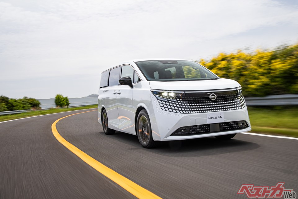 新型エルグランドは試乗レポートなどから、かねてより走りの良さは言われていた